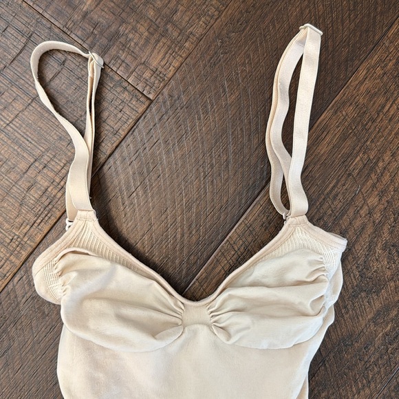 SKIMS Seamless Sculpt Thong Bodysuit in Nude - Picture 4 of 8